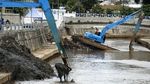 Antisipasi Banjir Kali Kwitang Dikeruk
