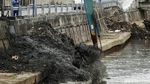 Antisipasi Banjir Kali Kwitang Dikeruk
