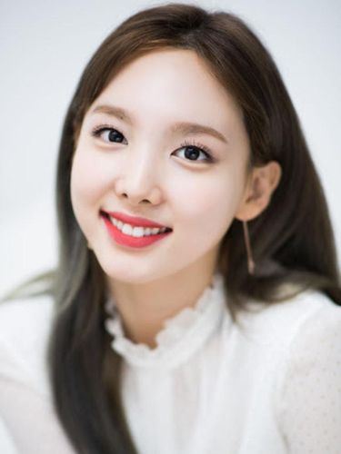 Nayeon TWICE.