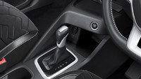 Mesin dikawinkan dengan girboks manual lima percepatan, atau ada pilihan transmisi lain yaitu X-TRONIC CVT. Foto: Dok. Nissan