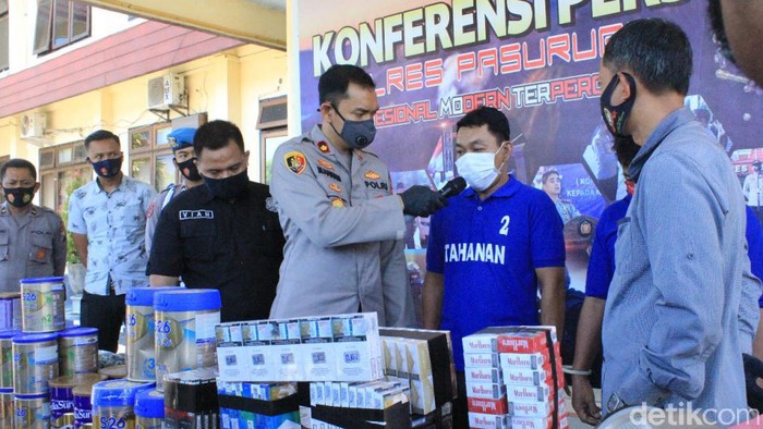 Rokok dan susu formula menjadi incaran pembobol minimarket di Pasuruan. Sekali beraksi, pencuri bisa meraup hingga Rp 16 juta.