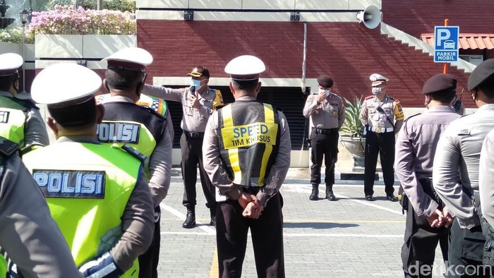 Polisi persiapan pengamanan demo Tolak Omnibus Law Hari Ini