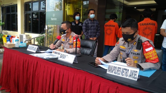 Polisi tangkap jambret vral yang rampas HP bocah di Jaksel.