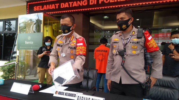 Polisi tangkap jambret vral yang rampas HP bocah di Jaksel.