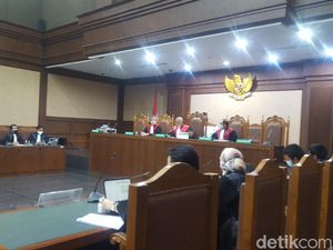 Eks Sekretaris MA Nurhadi dan Menantu Didakwa Terima Suap-Gratifikasi Rp 83 M