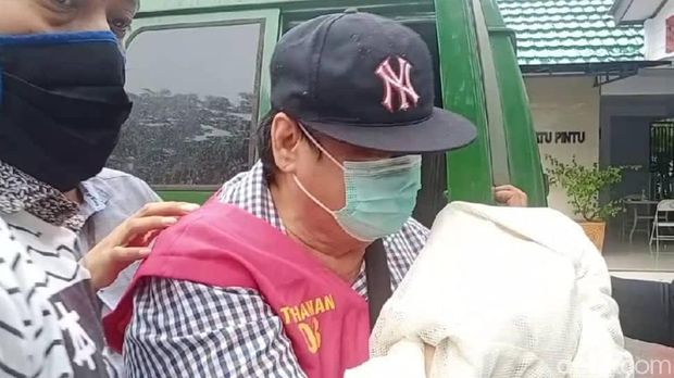 Sunarko, terpidana buron kasus penyimpangan pembangunan konstruksi Bandara Moa, Kabupaten Maluku Barat Daya anggaran 2012 ditangkap di Pekanbaru (dok. Istimewa)