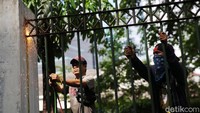 Revitalisasi Taman Tebet telah dimulai.