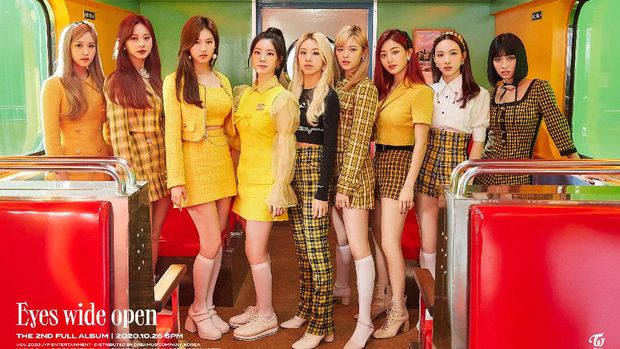 Teaser foto TWICE Eyes Wide Open