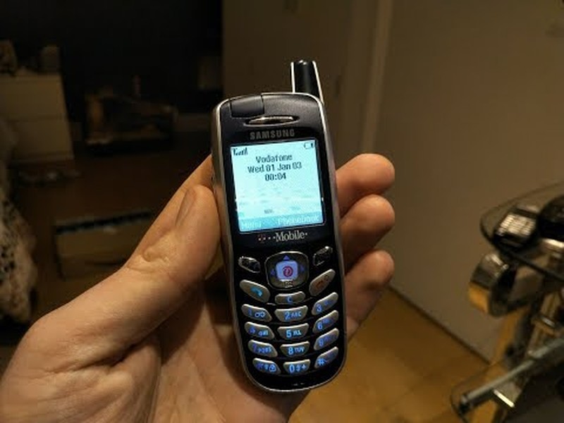 Ada banyak ponsel jadul yang terkenal pada eranya. Apakah kamu masih ingat beberapa di antaranya?