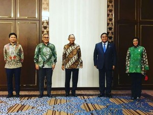 Sempat Kuliah S3 di Negeri Sakura, Emil Berkesempatan Bertemu PM Jepang