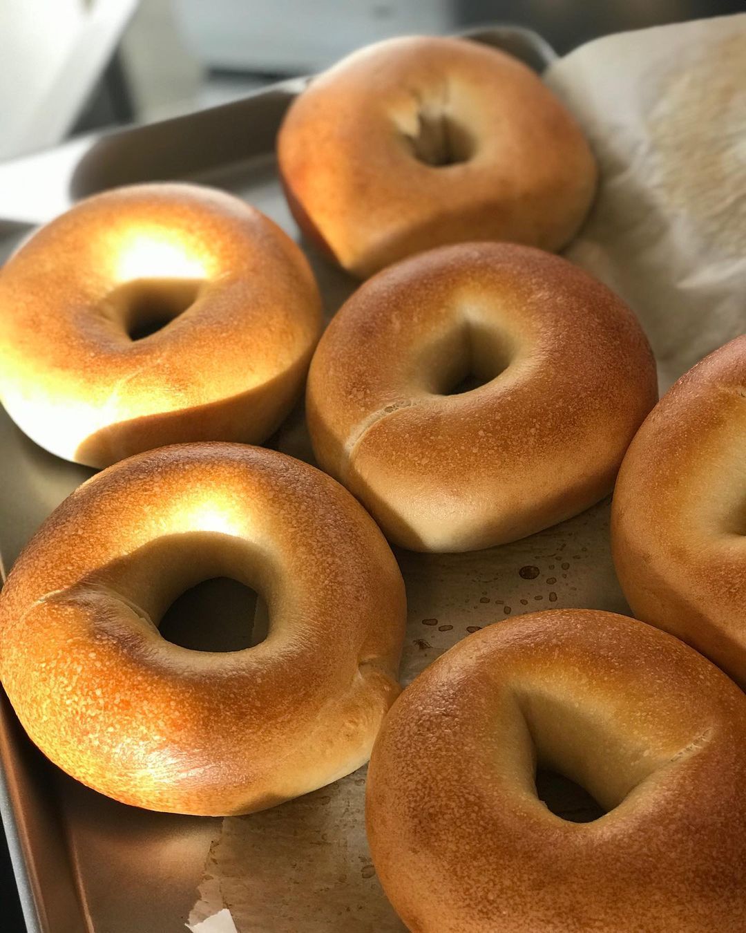 Wanita Ini Jual Roti di Amerika untuk Donasi Kanker Payudara di Indonesia