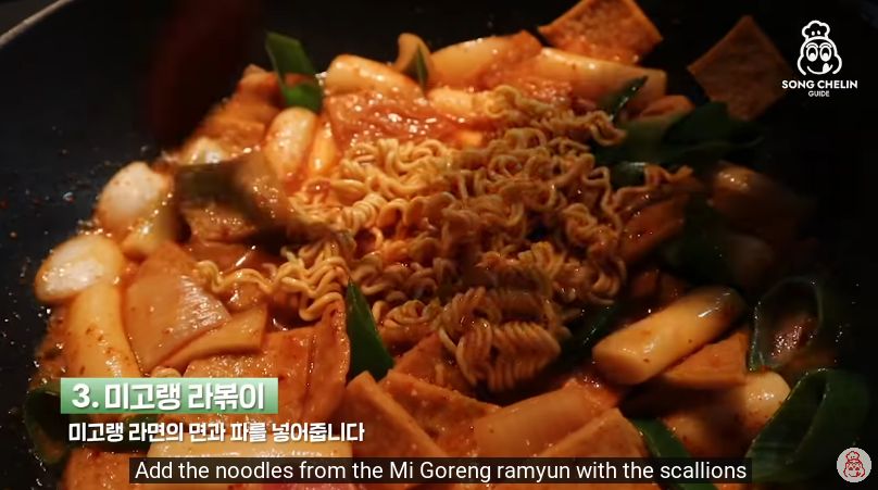 Yunhyeon iKON Masak Pakai Indomie Goreng