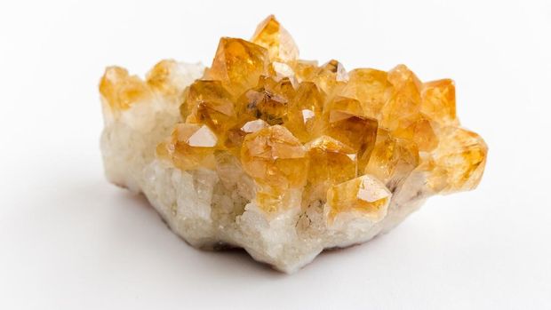 Citrine (Image by KatinkavomWolfenmond from Pixabay)