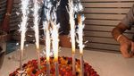 Gaya Francesca Sofia Novello, Kekasih Valentino Rossi Saat Makan Enak