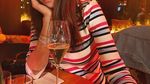 Gaya Francesca Sofia Novello, Kekasih Valentino Rossi Saat Makan Enak
