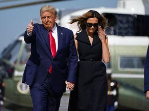 Mantan Ajudan Yakin Melania Ajukan Cerai Usai Trump Lengser