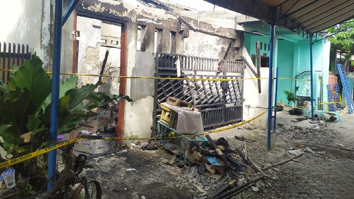 Kondisi terkini rumah di Tangerang usai kebakaran yang tewaskan sekeluarga.