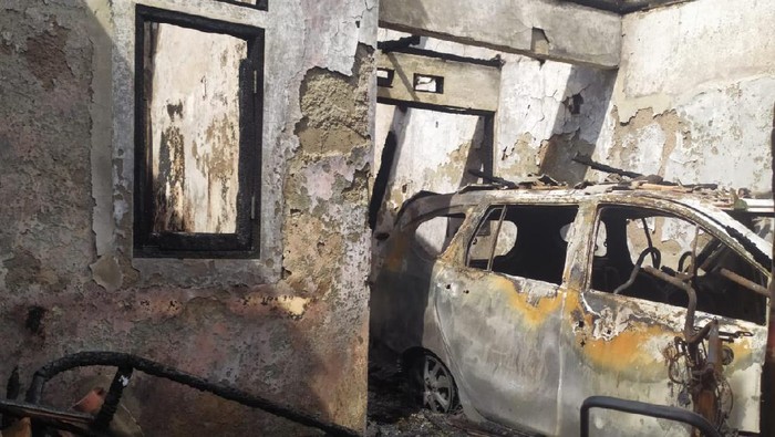 Kondisi terkini rumah di Tangerang usai kebakaran yang tewaskan sekeluarga.