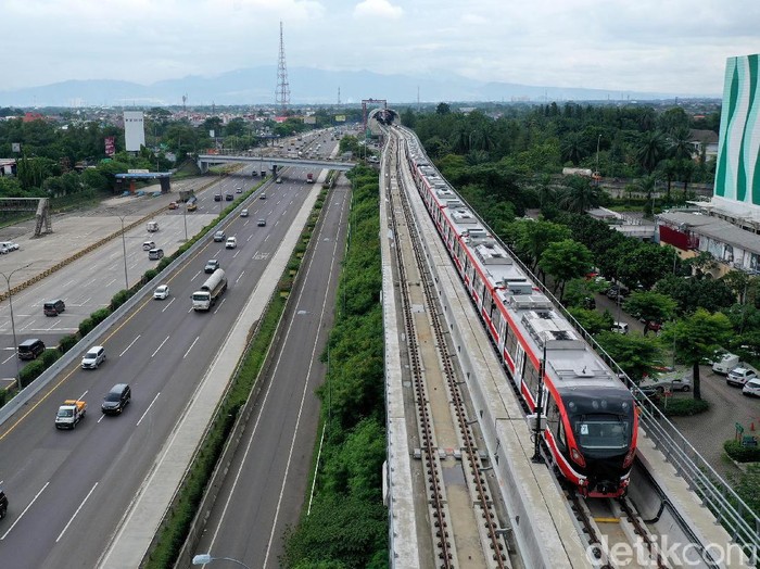Ilustrasi LRT Jabodebek di pemberhentian terakhir stasiun/pool Cibubur.