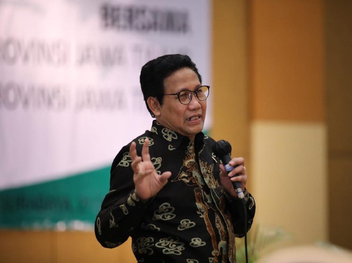 Menteri Desa, Pembangunan Daerah Tertinggal dan Transmigrasi (Mendes PDTT) Abdul Halim Iskandar bakal ke Tuban pada Sabtu (24/10). Bersama Menteri Ketenagakerjaan (Menaker) Ida Fauziyah, ia ingin meningkatkan derajat kesehatan warga desa.