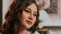 Mutia Ayu tengah meneruskan jejak suaminya, Glenn Fredly jadi penyanyi. Foto: Dok. Instagram