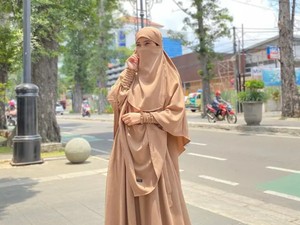 Nadya Mustika Jadi Sorotan Lagi, Kini Bercadar di Tengah Kisruh Rumah Tangga