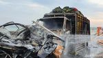 Potret Mobil dan Truk Terbakar di Tol Pemalang
