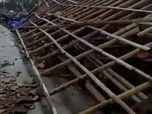 Video Penampakan Rumah Ambruk Akibat Puting Beliung di Bekasi Utara