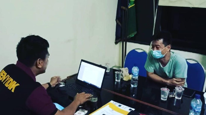 Satpol PP Ungkap Alasan Pemobil Viral Buang Sampah di Kalimalang Bekasi