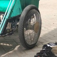 Sekilas velgnya sih tampak normal. Tapi coba perhatikan lagi deh, kayaknya ada yang aneh. Bisa tebak apa yang aneh? Foto: Instagram/@receh.id