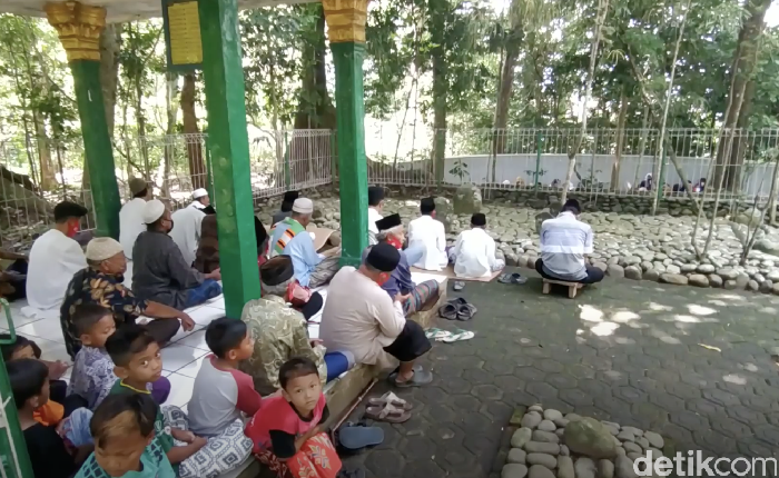 Syukuran tanam padi Desa Imbanagara, Ciamis