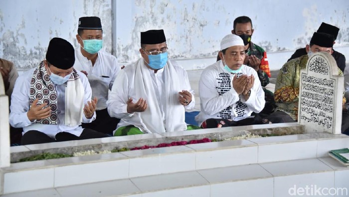 bnpt ke ponpes di pasuruan