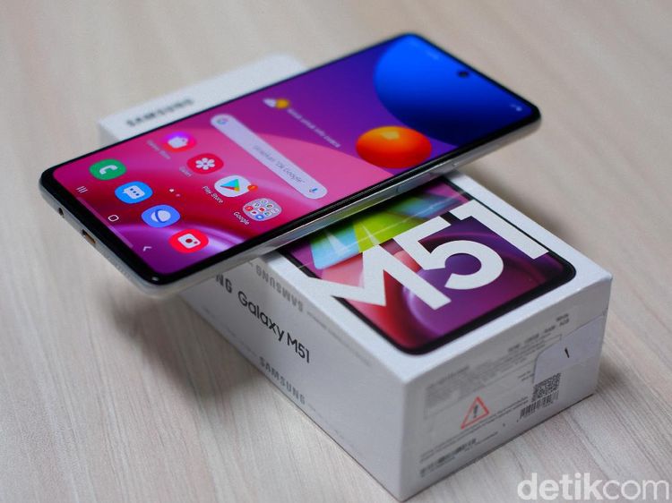 Unboxing Galaxy M51, HP Rp 5 Jutaan Bawa Baterai Jumbo