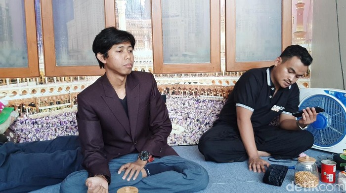 gus nur