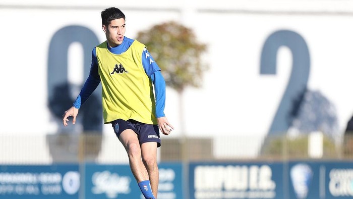 EMPOLI, ITALY - FEBRUARY 13: Kevin Diks of Empoli FC during training session on February 13, 2019 in Empoli, Italy.  (Photo by Gabriele Maltinti/Getty Images)