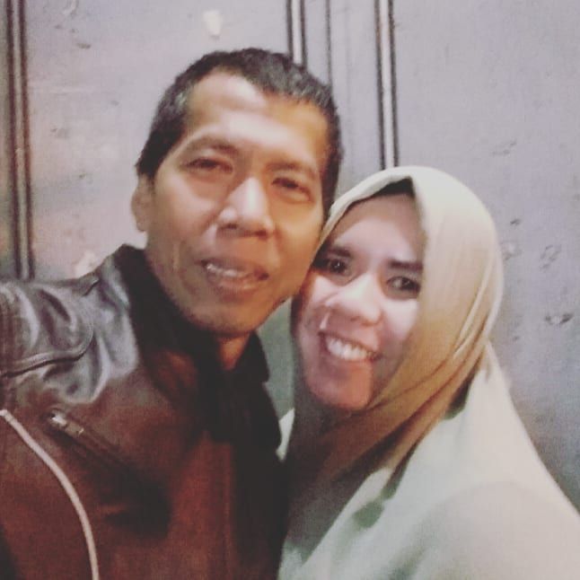 Baru sebentar menikmati jadi istri satu-satunya, Rohimah kembali dimadu. Kiwil dikabarkan menikah lagi secara siri dengan seorang janda bernama Venti Figianti. (Foto: Instagram @rohimah_alli)