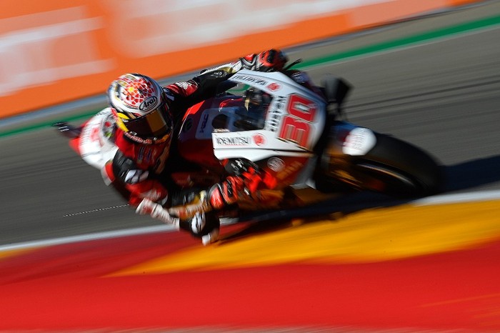 LCR Honda IDEMITSUs Japanese rider Takaaki Nakagami takes part in the third practice session ahead of the MotoGP Grand Prix of Teruel at the Motorland circuit in Alcaniz on October 24, 2020. (Photo by PIERRE-PHILIPPE MARCOU / AFP)