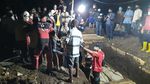 Potret Pemakaman Satu Keluarga Korban Kebakaran di Tangerang