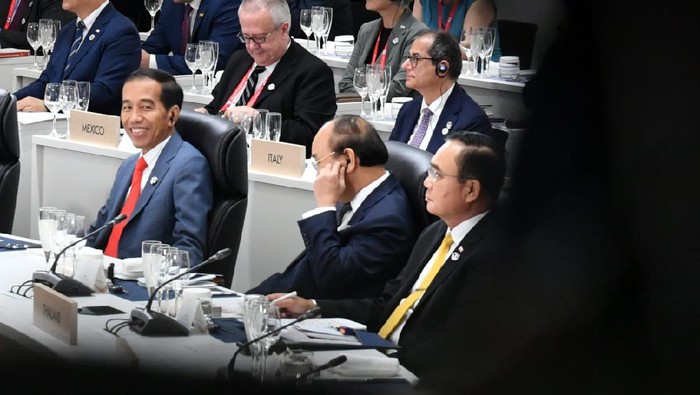 Serba-serbi 5 Tahun Jokowi-Jk dan 1 Tahun Jokowi-Ma'ruf 5 Tahun Jokowi-JK dan 1 Tahun Jokowi-Ma'ruf Amin baru saja dilewati. Berikut serba-serbi pencapaian para tokoh tersebut untuk Indonesia.