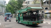 Bandros beroperasi di Bandung mulai pukul 09.00-19.00 WIB.