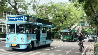 Foto: Liburan Naik Bandros Keliling Bandung!