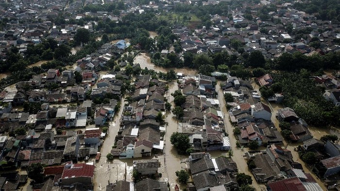 Foto Udara Banjir Jatirasa Bekasi