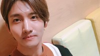 Changmin menulis surat buat fans untuk mengumumkan pernikahannya. Aku akan menjadi kepala keluarga dan member TVXQ, yang akan membayar semua dukungan orang-orang yang sudah mendukungku, kata Changmin kala itu. (Foto: dok. Instagram @changmin88)