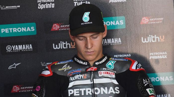 Fabio Quartararo ALCANIZ, SPAIN - OCTOBER 23: Fabio Quartararo of France and Petronas Yamaha SRT thinks in box during the free practice for the MotoGP of Teruel at Motorland Aragon Circuit on October 23, 2020 in Alcaniz, Spain. (Photo by Mirco Lazzari gp/Getty Images)