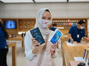 Cerita Orang Indonesia Pemilik iPhone 12 Pertama yang Mejeng di Tweet Bos Apple