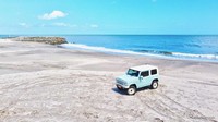 Sementara untuk warna bodi, Jimny Little B menggunakan pilihan cat biru muda yang cenderung pucat, dikombinasi dengan warna putih. Foto: Response