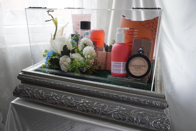 Kalau untuk alat makeup dan toiletries dari Sephora, katanya. (Foto: Dok. Dita Seserahan Rosearbor)