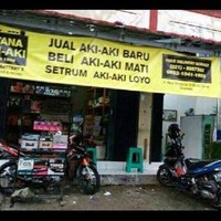 Semoga nggak ada yang salah paham dan membawa kakeknya buat disetrum ya.. Foto: witter.com/nocontextwarung