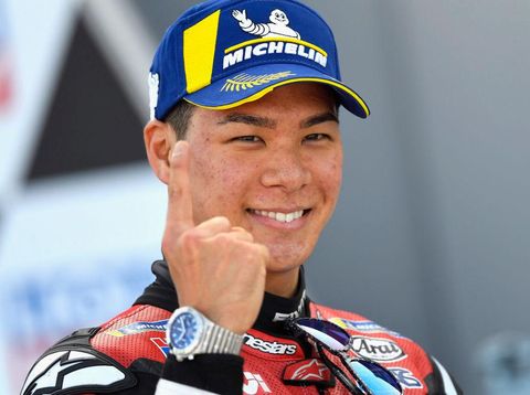 ALCANIZ, SPAIN - OCTOBER 24: Takaaki Nakagami of Japan and LCR Honda Idemitsu smiles and celebrates the MotoGP pole position at the end of the qualifying practice during the qualifying for the MotoGP of Teruel at Motorland Aragon Circuit on October 24, 2020 in Alcaniz, Spain. (Photo by Mirco Lazzari gp/Getty Images)