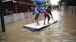 Terkini! Potret Banjir di Villa Jatirasa Bekasi